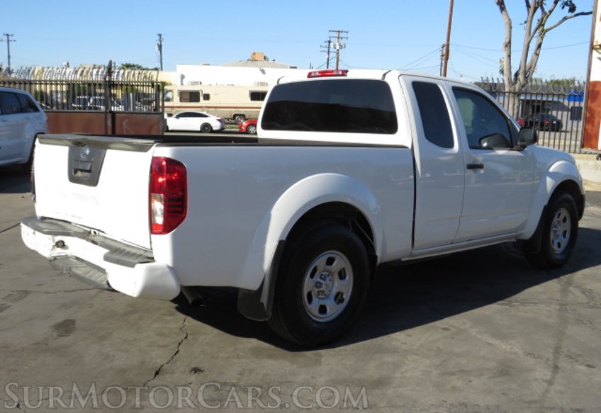 2021 Nissan Frontier - Image 5