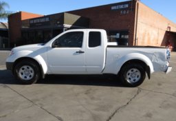 2021 Nissan Frontier - Image 8