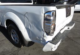 2021 Nissan Frontier - Image 41