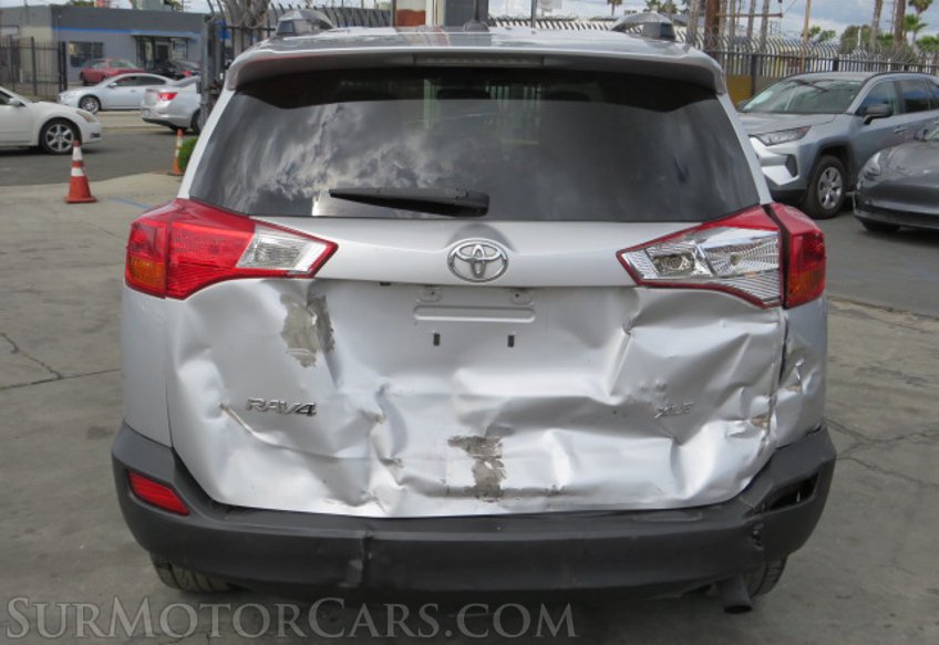 2014 Toyota RAV4 - Image 12