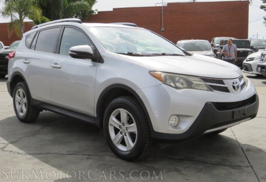 2014 Toyota RAV4 - Image 3