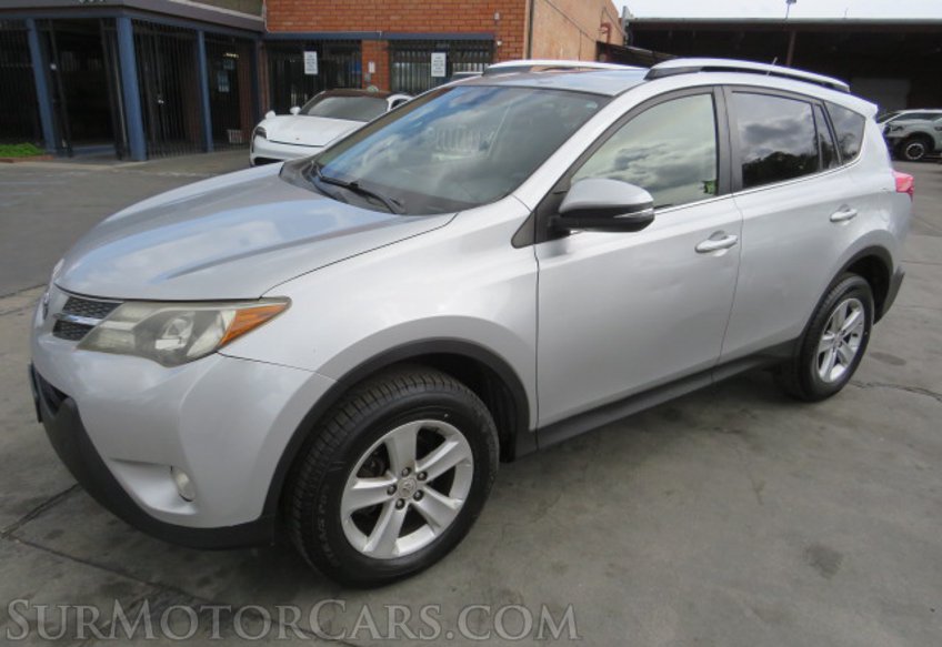 2014 Toyota RAV4 - Image 2