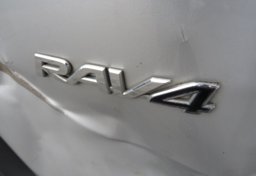 2014 Toyota RAV4 - Image 16