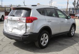 2014 Toyota RAV4 - Image 10