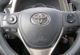 2014 Toyota RAV4 - Image 38