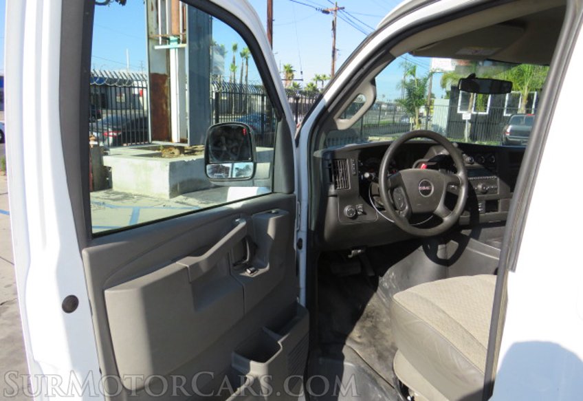 2016 GMC Savana Cargo Van - Image 18