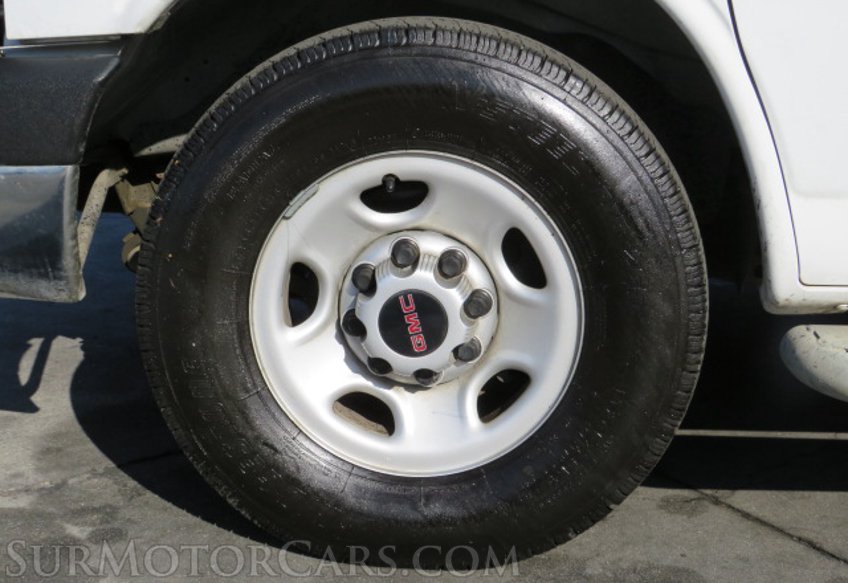 2016 GMC Savana Cargo Van - Image 16