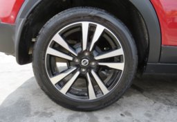 2018 Nissan Kicks - Image 16