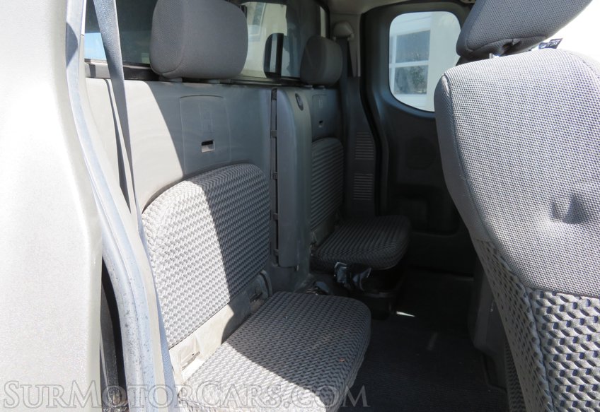 2017 Nissan Frontier - Image 24