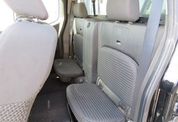 2017 Nissan Frontier - Image 25