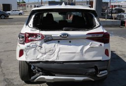 2021 Kia Seltos - Image 12