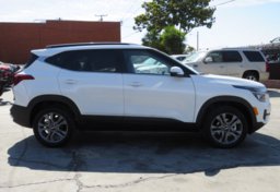 2021 Kia Seltos - Image 5