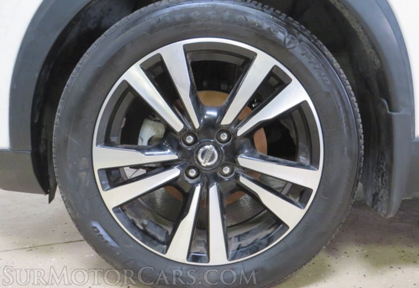 2020 Nissan Kicks - Image 16