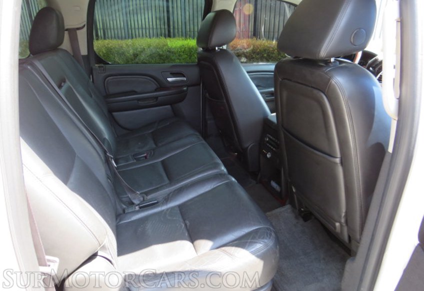 2012 Cadillac Escalade ESV - Image 37