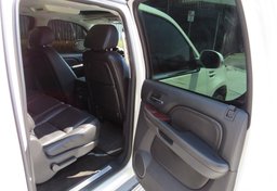 2012 Cadillac Escalade ESV - Image 29