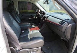 2012 Cadillac Escalade ESV - Image 33