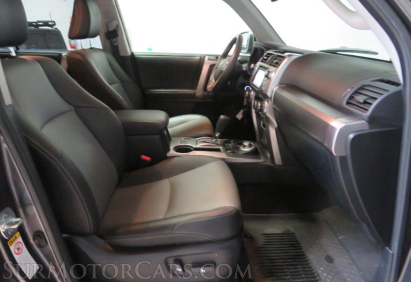 2019 Toyota 4Runner - Image 30