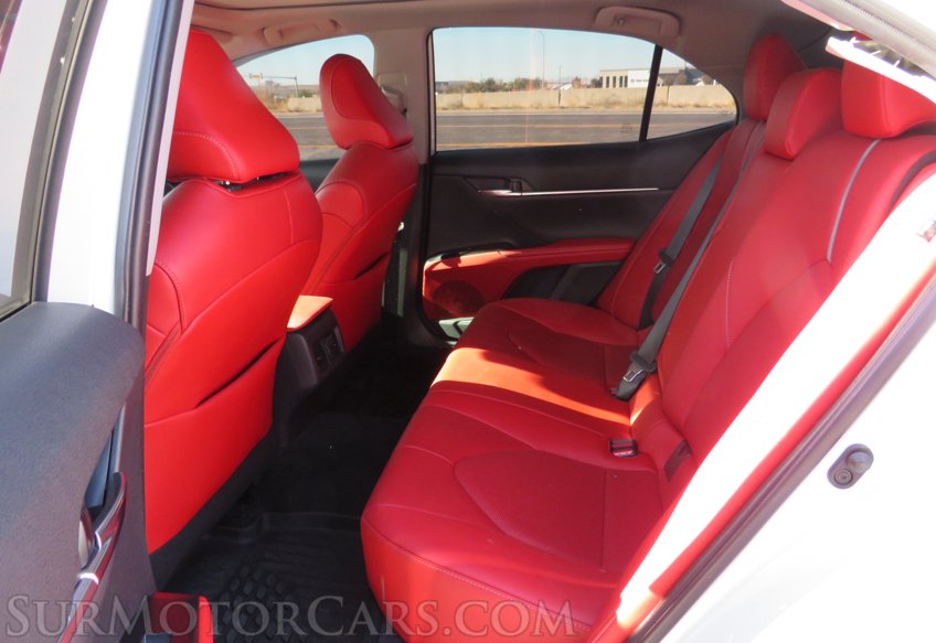 2020 Toyota Camry - Image 21