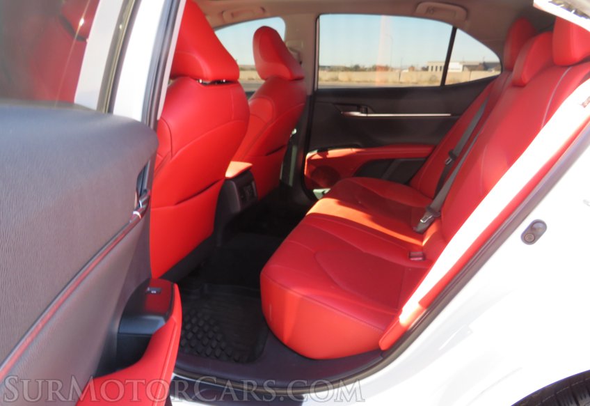 2020 Toyota Camry - Image 27