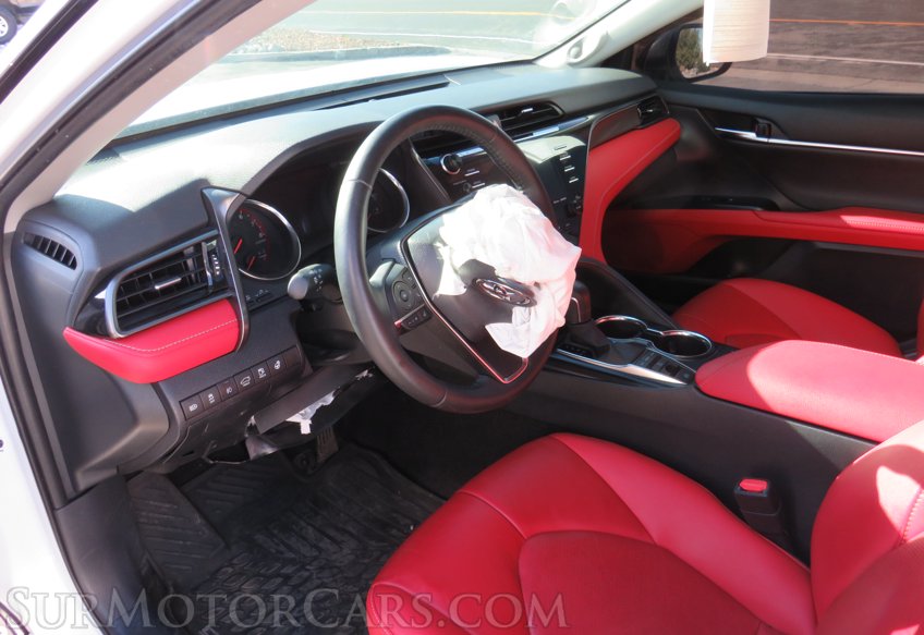 2020 Toyota Camry - Image 16