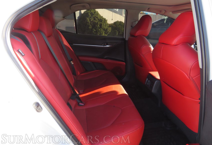 2020 Toyota Camry - Image 24