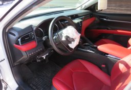 2020 Toyota Camry - Image 17