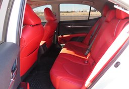 2020 Toyota Camry - Image 21