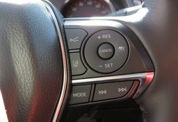 2020 Toyota Camry - Image 28