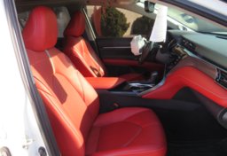 2020 Toyota Camry - Image 18