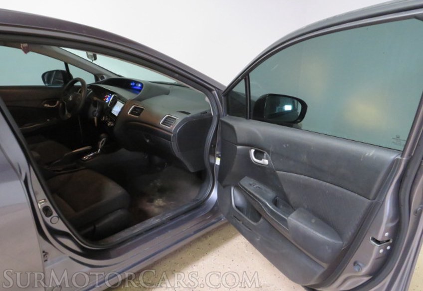 2015 Honda Civic - Image 21