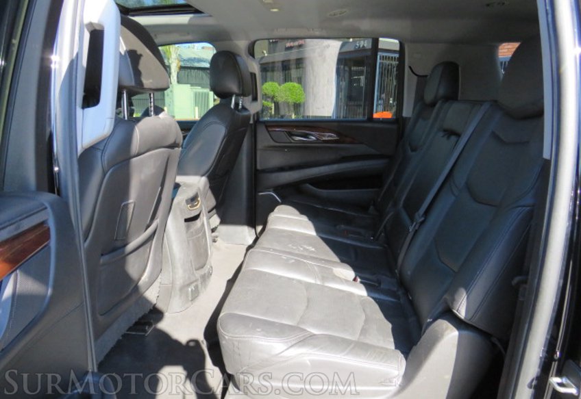 2016 Cadillac Escalade ESV - Image 29