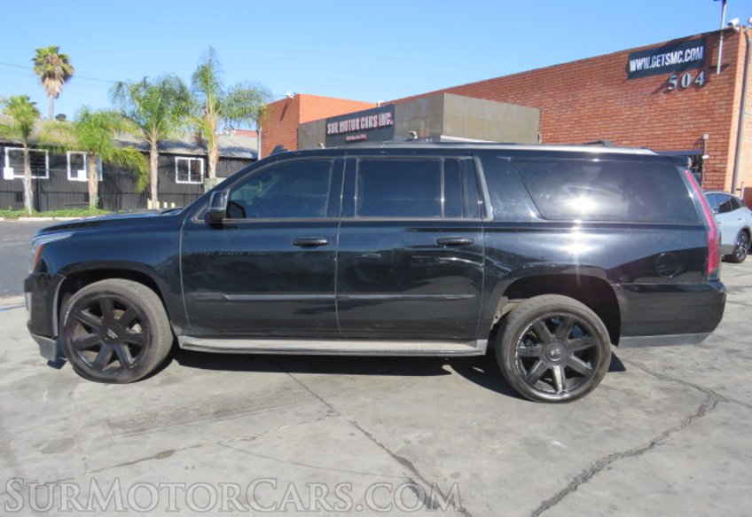 2016 Cadillac Escalade ESV - Image 5