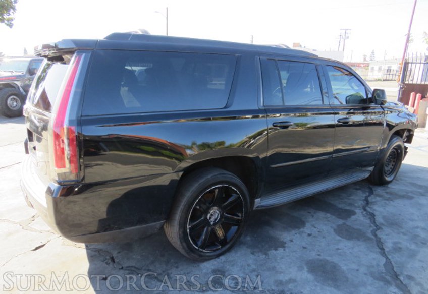2016 Cadillac Escalade ESV - Image 10