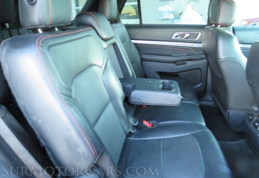2016 Ford Explorer - Image 32