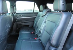 2016 Ford Explorer - Image 33