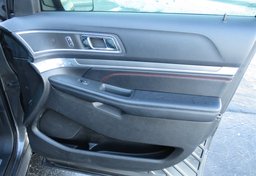 2016 Ford Explorer - Image 55