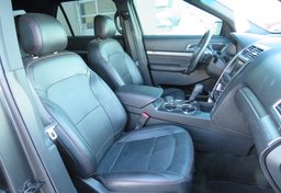 2016 Ford Explorer - Image 25