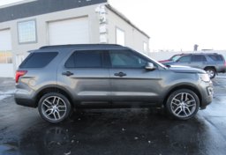 2016 Ford Explorer - Image 12