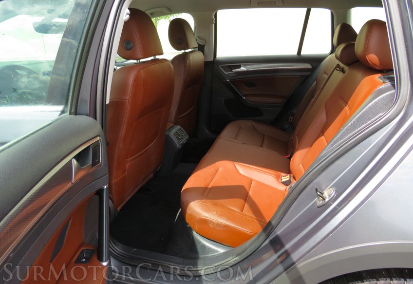 2017 Volkswagen Golf Alltrack - Image 32