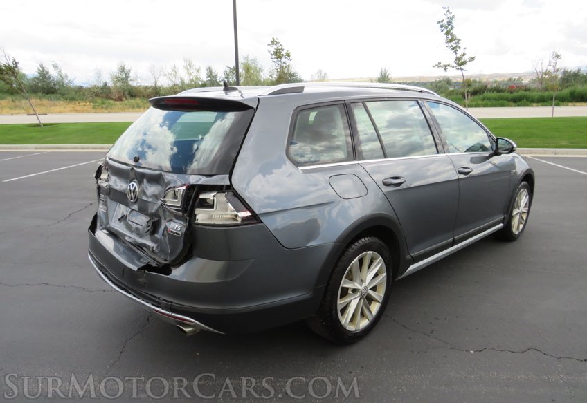 2017 Volkswagen Golf Alltrack - Image 7