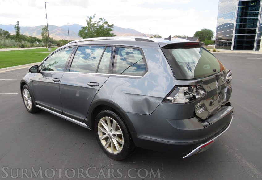 2017 Volkswagen Golf Alltrack - Image 9