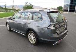 2017 Volkswagen Golf Alltrack - Image 6