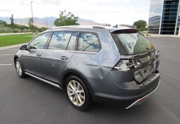 2017 Volkswagen Golf Alltrack - Image 9