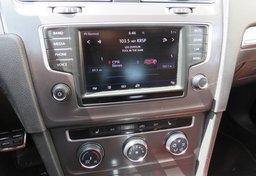 2017 Volkswagen Golf Alltrack - Image 42