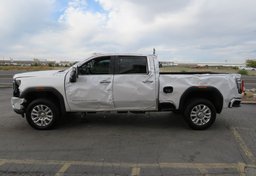 2020 GMC Sierra 2500HD - Image 10