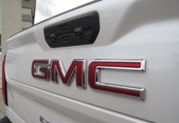 2020 GMC Sierra 2500HD - Image 27