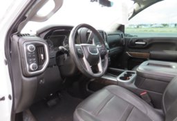 2020 GMC Sierra 2500HD - Image 30