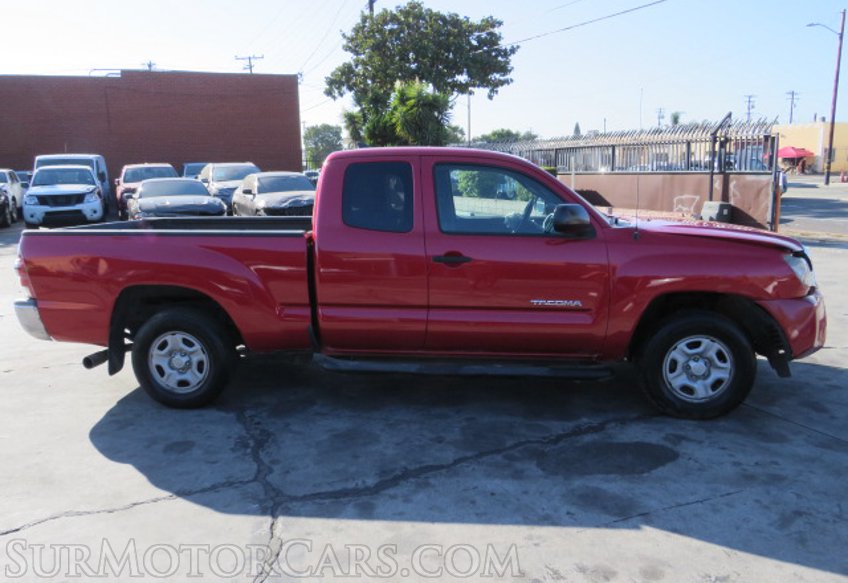2015 Toyota Tacoma - Image 6