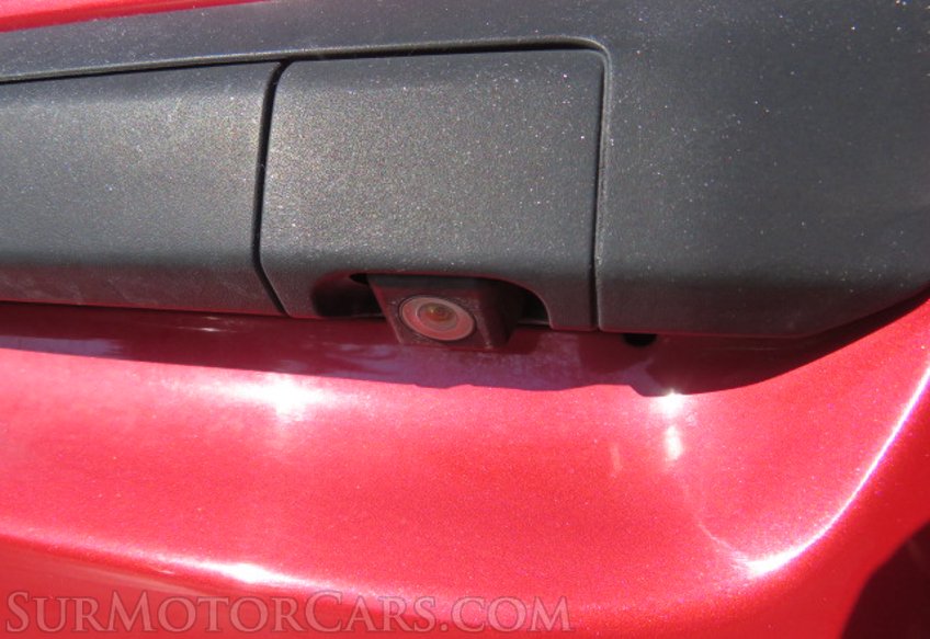 2015 Toyota Tacoma - Image 18