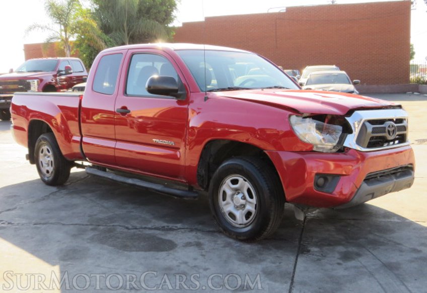2015 Toyota Tacoma - Image 3